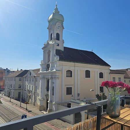 Art Deco Studio In Old Town Bratislava Exterior photo